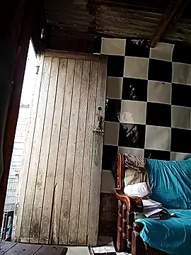 Snapshot of phumlanisanka chatting on 03-16-26, 05:35 phumlanisanka online show from 03-16-26, 05:35