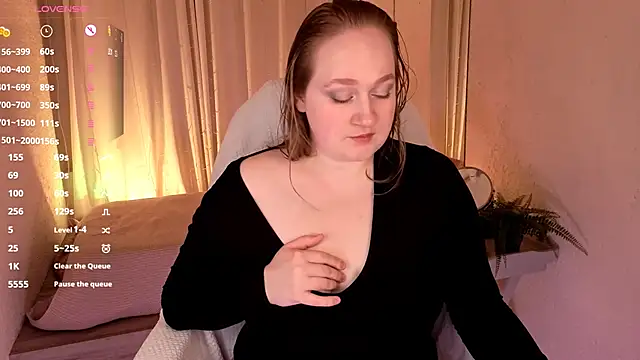 Snapshot of Kitty_Rest_ chatting on 05-29-26, 02:59 Kitty Rest online show from 05-29-26, 02:59