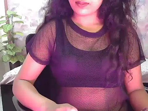 Snapshot of shaalu_sharma chatting on 10-04-25, 06:17 shaalu sharma online show from 10-04-25, 06:17