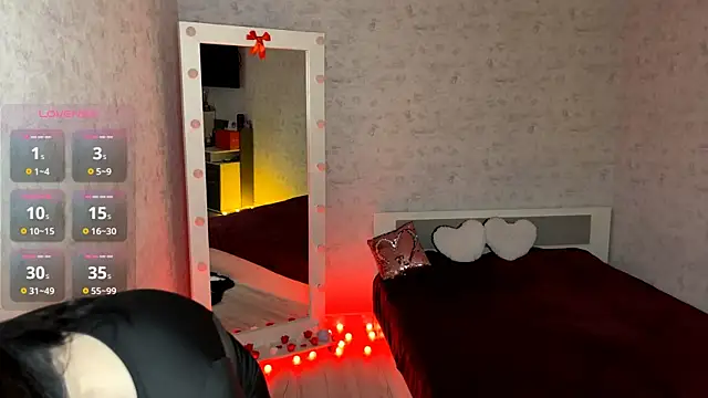 Snapshot of FakeLamb chatting on 02-20-26, 09:15 FakeLamb online show from 02-20-26, 09:15