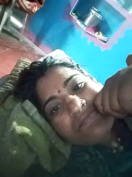 Hansini Gowda online show from 10-28-25, 05:33