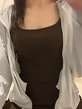 Snapshot of yayoi_jp chatting on 11-05-25, 12:49 yayoi jp online show from 11-05-25, 12:49