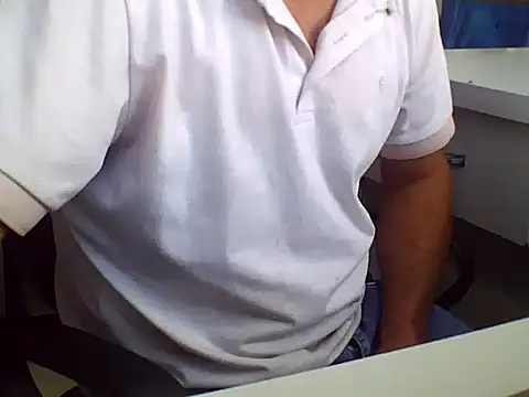 Snapshot of AMCIKSEVER42 chatting on 10-07-25, 12:24 AMCIKSEVER42 online show from 10-07-25, 12:24