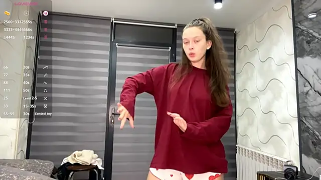 CharlynDini online show from 10-08-25, 03:42