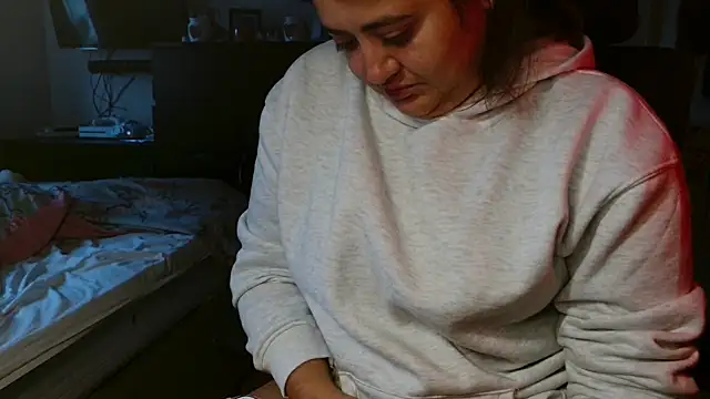 Snapshot of Prill940 chatting on 10-22-25, 07:41 Prill940 online show from 10-22-25, 07:41