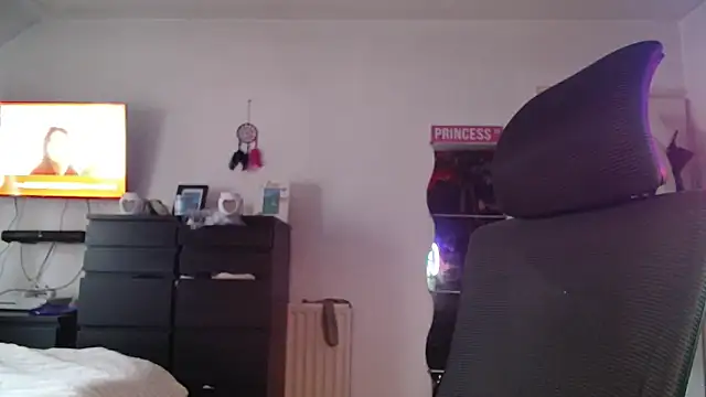 Snapshot of Prill940 chatting on 11-29-25, 09:34 Prill940 online show from 11-29-25, 09:34