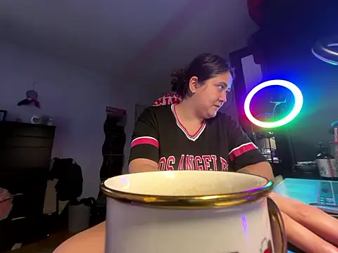 Snapshot of Prill940 chatting on 01-10-26, 08:27 Prill940 online show from 01-10-26, 08:27