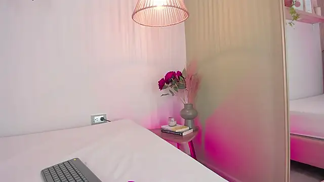 Cristalfoxy  online show from 11-15-25, 07:43