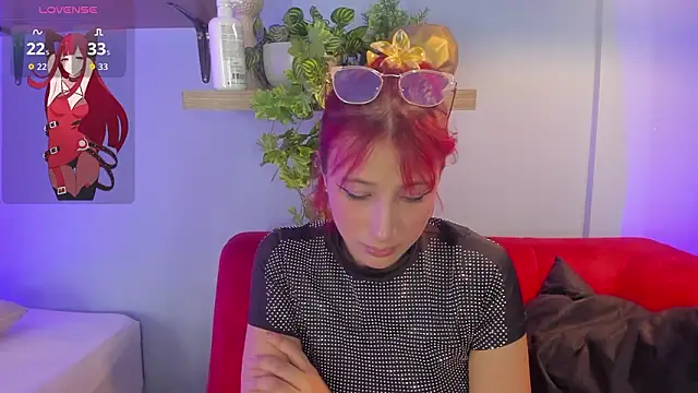 Cristalfoxy  online show from 03-17-26, 08:01