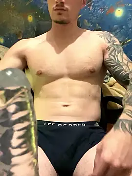 Snapshot of fronkie9384 chatting on 01-14-26, 09:09 fronkie9384 online show from 01-14-26, 09:09