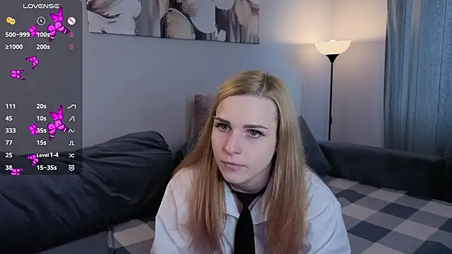 HelenMartines online show from 10-30-25, 10:16