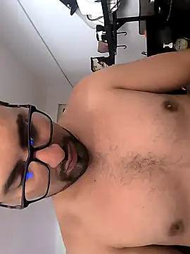 Snapshot of Jharicio-89 chatting on 11-05-25, 04:18 Jharicio-89 online show from 11-05-25, 04:18