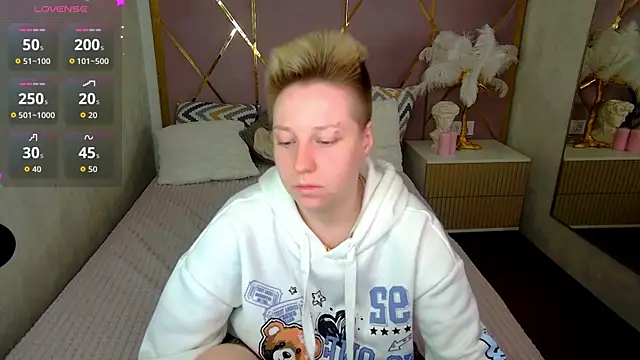 AlexandraGreen online show from 09-27-25, 08:58