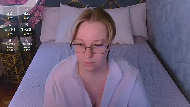 Snapshot of AlexandraGreen chatting on 08-01-26, 11:47 AlexandraGreen online show from 08-01-26, 11:47