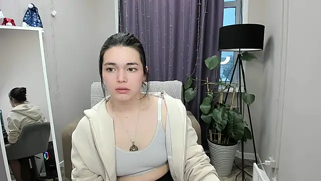 Snapshot of Albi_Glow chatting on 01-11-26, 11:37 Albi Glow online show from 01-11-26, 11:37