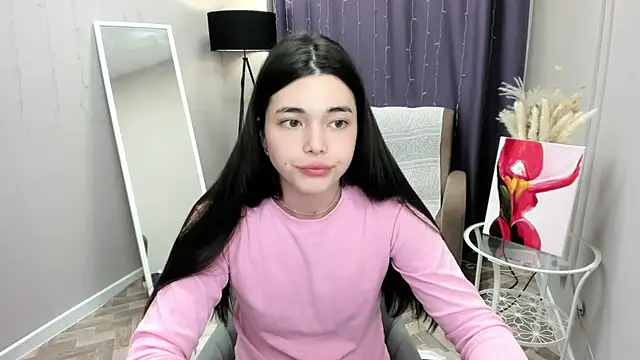 Snapshot of Albi_Glow chatting on 04-04-26, 03:31 Albi Glow online show from 04-04-26, 03:31