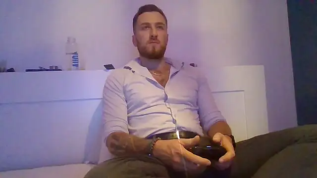 Snapshot of Keviios chatting on 09-14-25, 05:56 Keviios online show from 09-14-25, 05:56