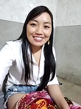 Snapshot of susu-00 chatting on 09-26-25, 11:58 susu-00 online show from 09-26-25, 11:58
