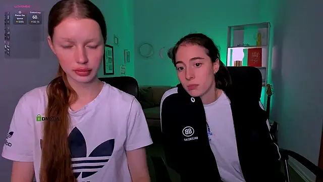 khloebeauty online show from 11-18-25, 09:08