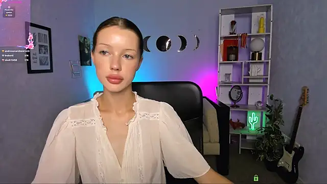 khloebeauty online show from 07-21-26, 05:54