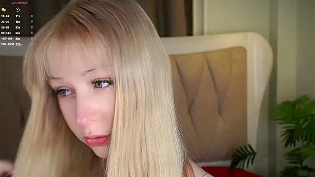 Snapshot of MarciDarugar chatting on 12-01-25, 03:06 MarciDarugar online show from 12-01-25, 03:06