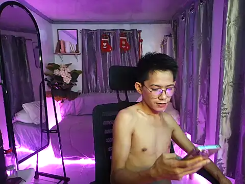 Skinny CumLoader69 online show from 11-15-25, 01:07