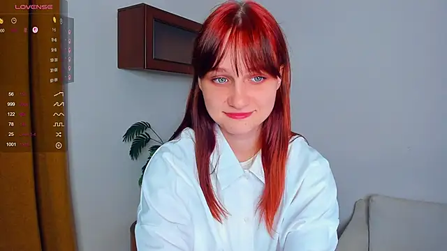 Snapshot of KatyKufel chatting on 09-23-25, 06:44 KatyKufel online show from 09-23-25, 06:44