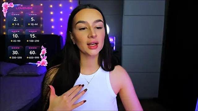 Veronica Larsson online show from 11-26-25, 09:27