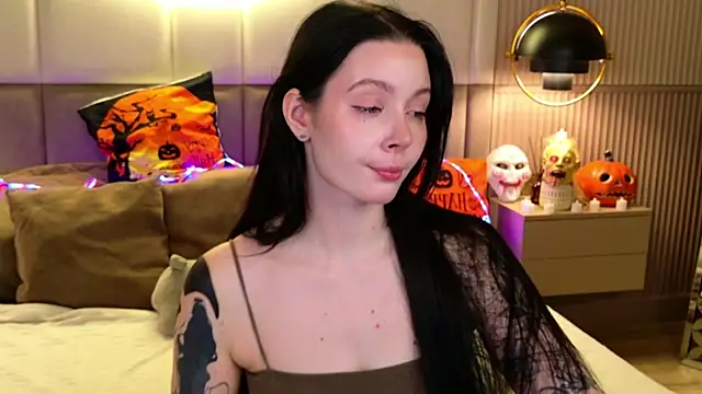 Goldy Stark online show from 10-24-25, 08:38