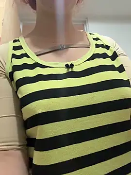 bri von dhara   online show from 09-11-25, 03:12