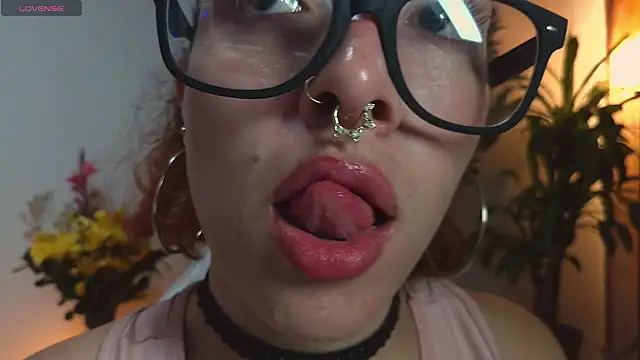 Snapshot of bri_von_dhara__ chatting on 06-11-26, 04:38 bri von dhara online show from 06-11-26, 04:38
