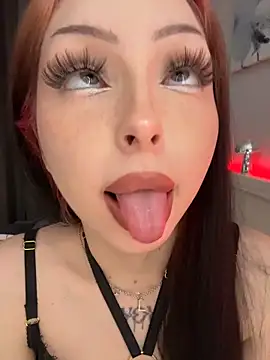 Snapshot of Lina_Thornton_ chatting on 11-30-25, 06:56 Lina Thornton online show from 11-30-25, 06:56