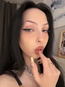 Lina Thornton  online show from 04-09-26, 04:45