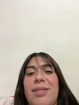 Snapshot of cami_lorena chatting on 03-28-26, 01:05 cami lorena online show from 03-28-26, 01:05