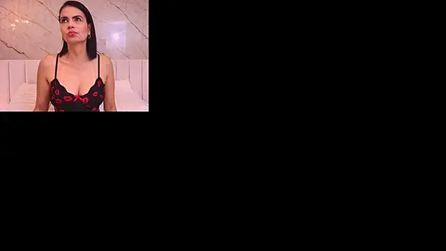 GraceMontgomery online show from 10-23-25, 01:21