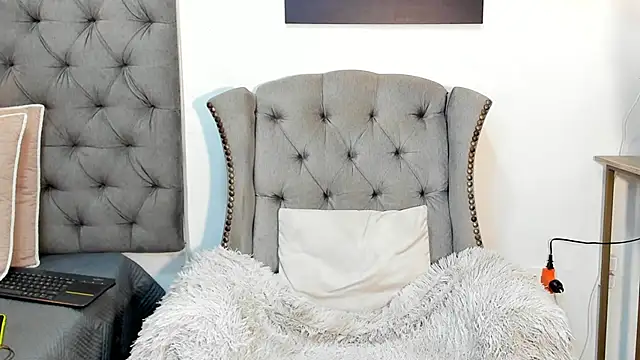 Snapshot of nahiroby_ebony chatting on 09-23-25, 06:44 nahiroby ebony online show from 09-23-25, 06:44