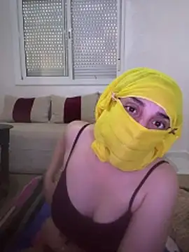 Snapshot of DIAMOUNDA chatting on 05-24-26, 05:40 DIAMOUNDA online show from 05-24-26, 05:40