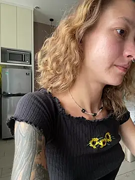   grace   online show from 04-22-26, 05:43