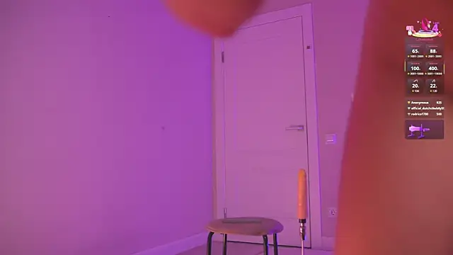 Miablueye online show from 04-18-26, 07:58