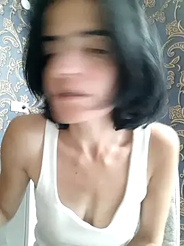 Snapshot of Gecenin_Kralicesi chatting on 11-13-25, 05:50 Gecenin Kralicesi online show from 11-13-25, 05:50