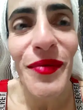 Snapshot of Gecenin_Kralicesi chatting on 12-16-25, 05:51 Gecenin Kralicesi online show from 12-16-25, 05:51