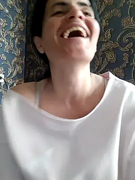 Snapshot of Gecenin_Kralicesi chatting on 05-06-26, 06:30 Gecenin Kralicesi online show from 05-06-26, 06:30