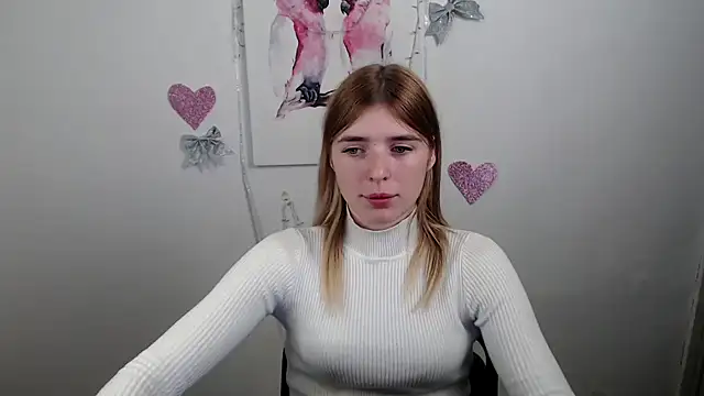 JuiceLips   online show from 12-14-25, 02:33