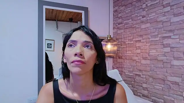 Snapshot of Martina_thompson69 chatting on 03-12-26, 04:57 Martina thompson69 online show from 03-12-26, 04:57