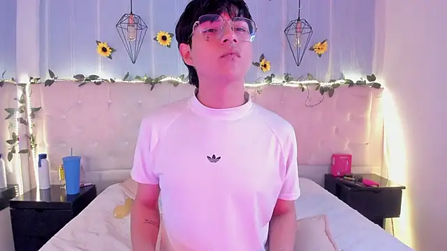 AleAurarashi online show from 10-07-25, 07:49