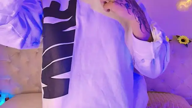 AleAurarashi online show from 03-20-26, 05:23