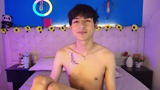 AleAurarashi online show from 03-31-26, 03:30