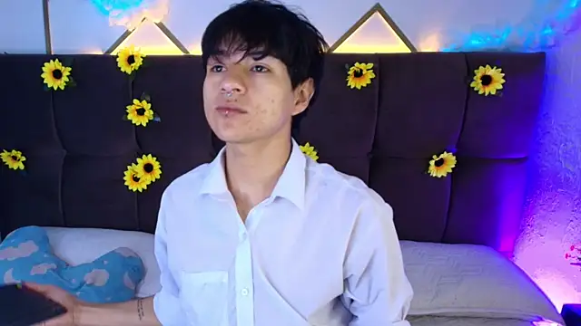 AleAurarashi online show from 04-18-26, 10:30