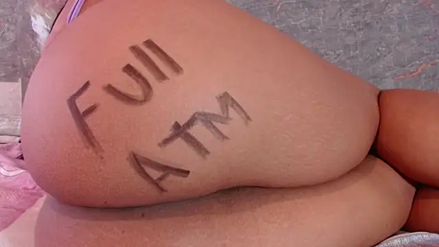 Snapshot of Messy-diana21 chatting on 01-31-26, 09:02 Messy-diana21 online show from 01-31-26, 09:02