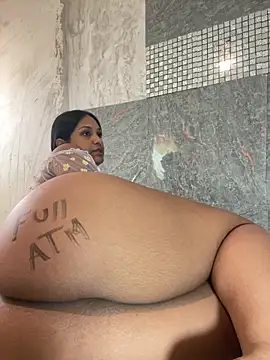 Snapshot of Messy-diana21 chatting on 03-07-26, 07:33 Messy-diana21 online show from 03-07-26, 07:33